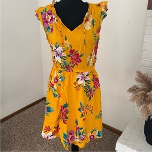 Like New Yellow Floral Midi Dress
